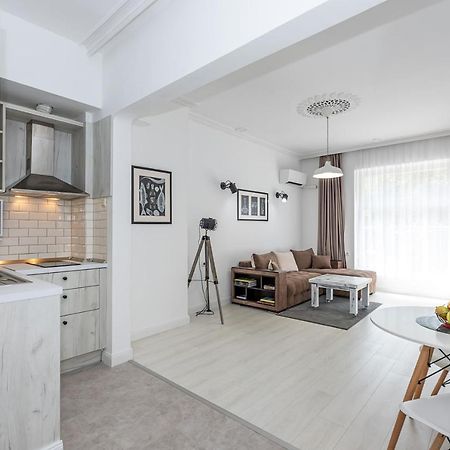 Jazz & Wine - Luxury Apartment By The Sea & Parking & Hbo & Netflix Варна Екстер'єр фото