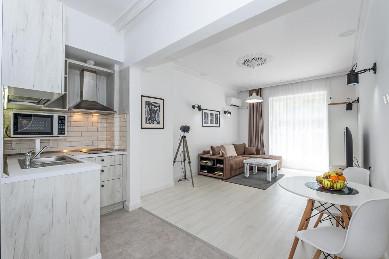 Jazz & Wine - Luxury Apartment By The Sea & Parking & Hbo & Netflix Варна Екстер'єр фото