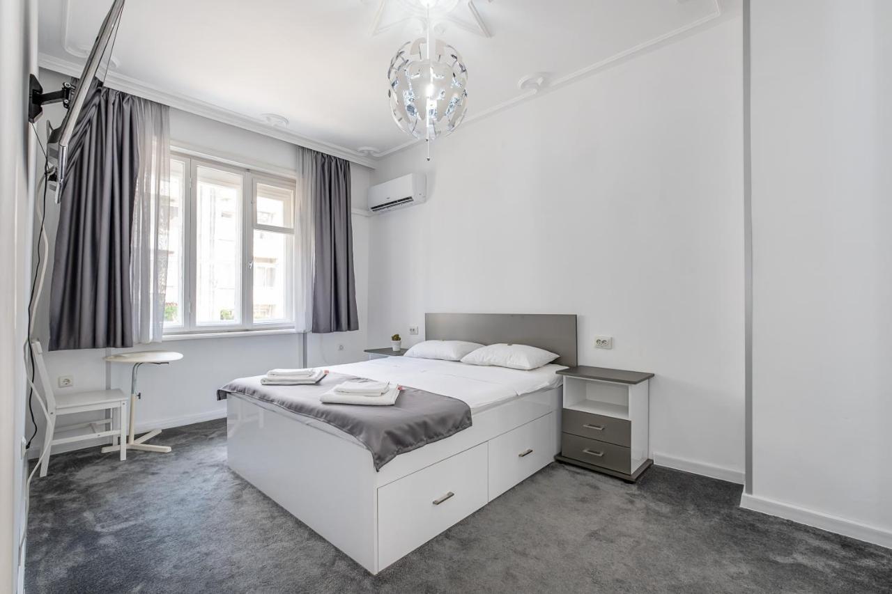 Jazz & Wine - Luxury Apartment By The Sea & Parking & Hbo & Netflix Варна Екстер'єр фото