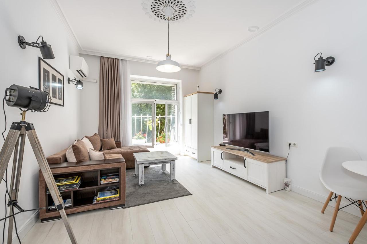 Jazz & Wine - Luxury Apartment By The Sea & Parking & Hbo & Netflix Варна Екстер'єр фото