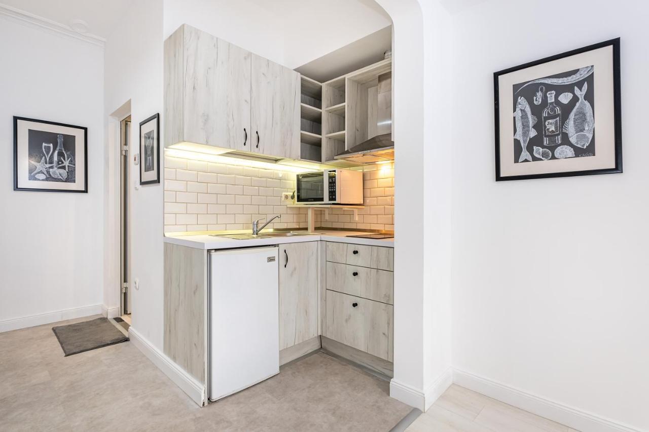 Jazz & Wine - Luxury Apartment By The Sea & Parking & Hbo & Netflix Варна Екстер'єр фото