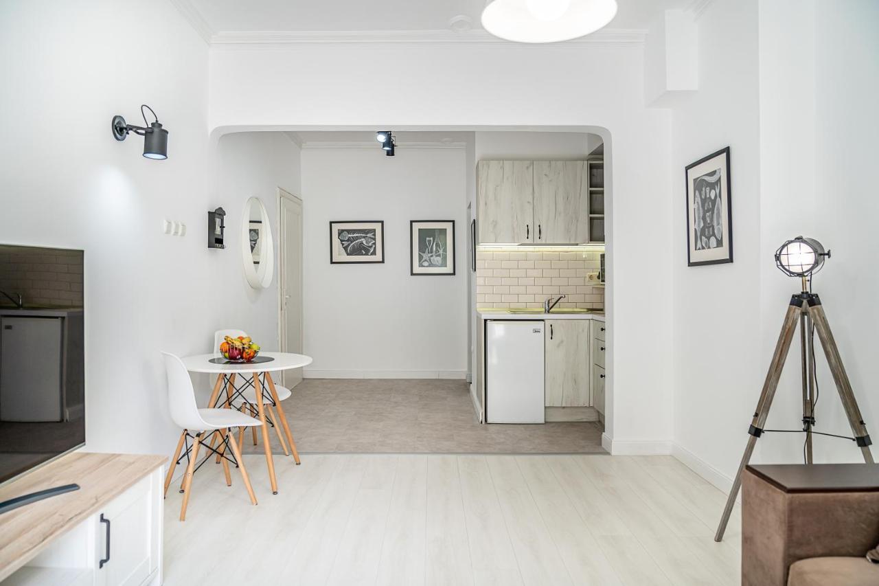 Jazz & Wine - Luxury Apartment By The Sea & Parking & Hbo & Netflix Варна Екстер'єр фото